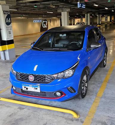 FIAT ARGO 1.8 E.TORQ FLEX HGT MANUAL FIAT ARGO 1.8 E.TORQ FLEX HGT MANUAL